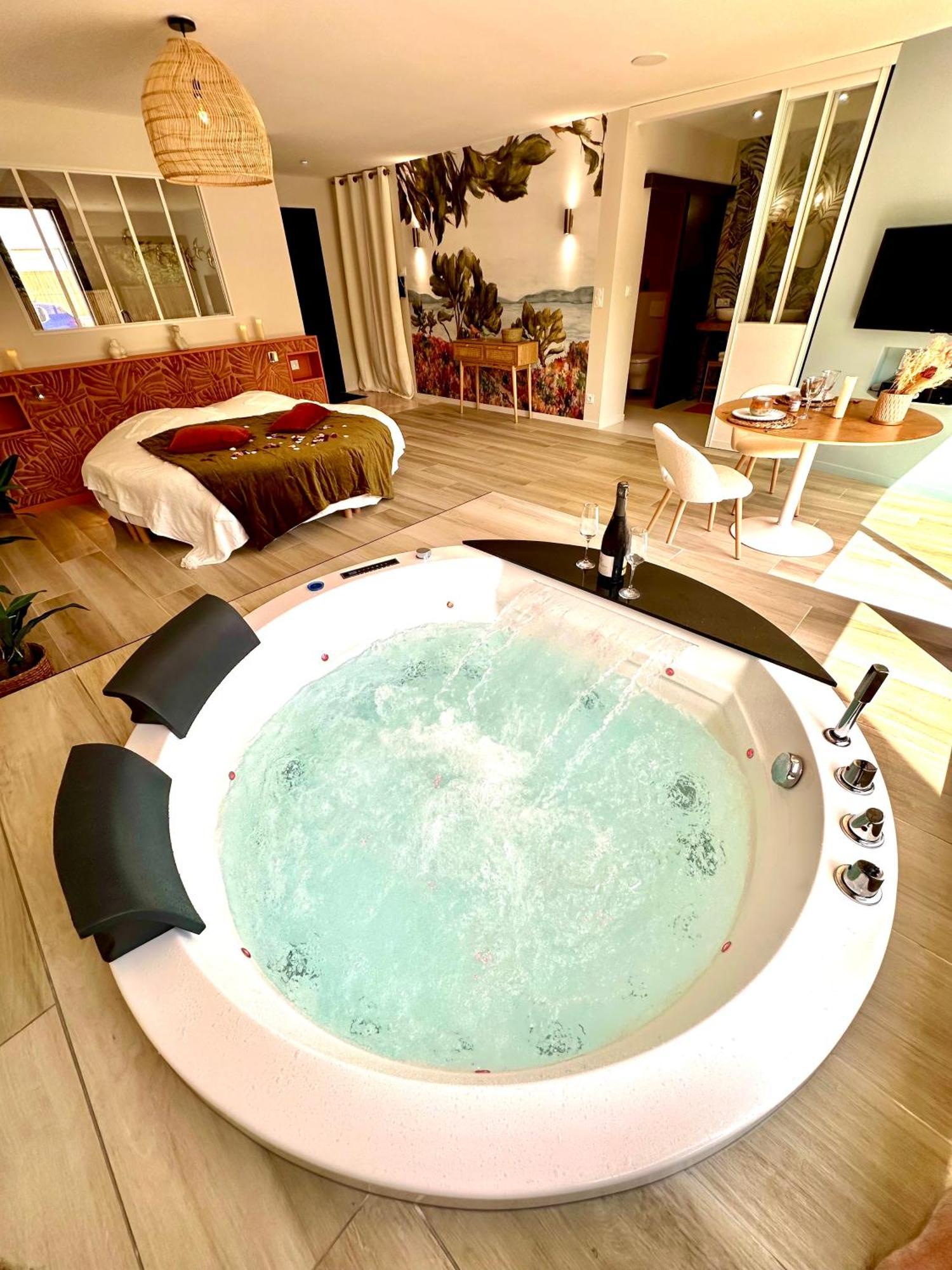 Les Suites Du Payre - Suite Romance Saint-Hilaire-de-Talmont Kültér fotó