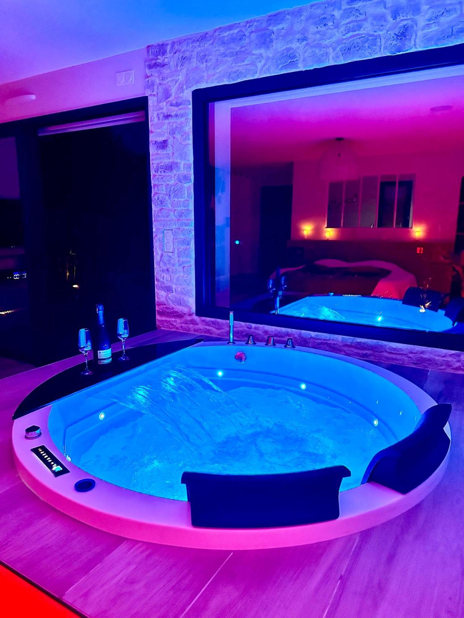 Les Suites Du Payre - Suite Romance Saint-Hilaire-de-Talmont Kültér fotó