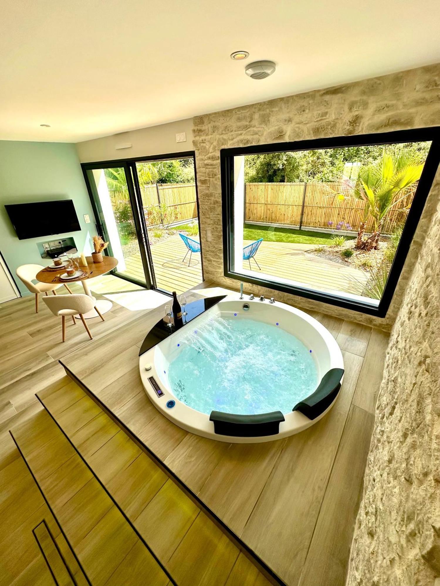 Les Suites Du Payre - Suite Romance Saint-Hilaire-de-Talmont Kültér fotó