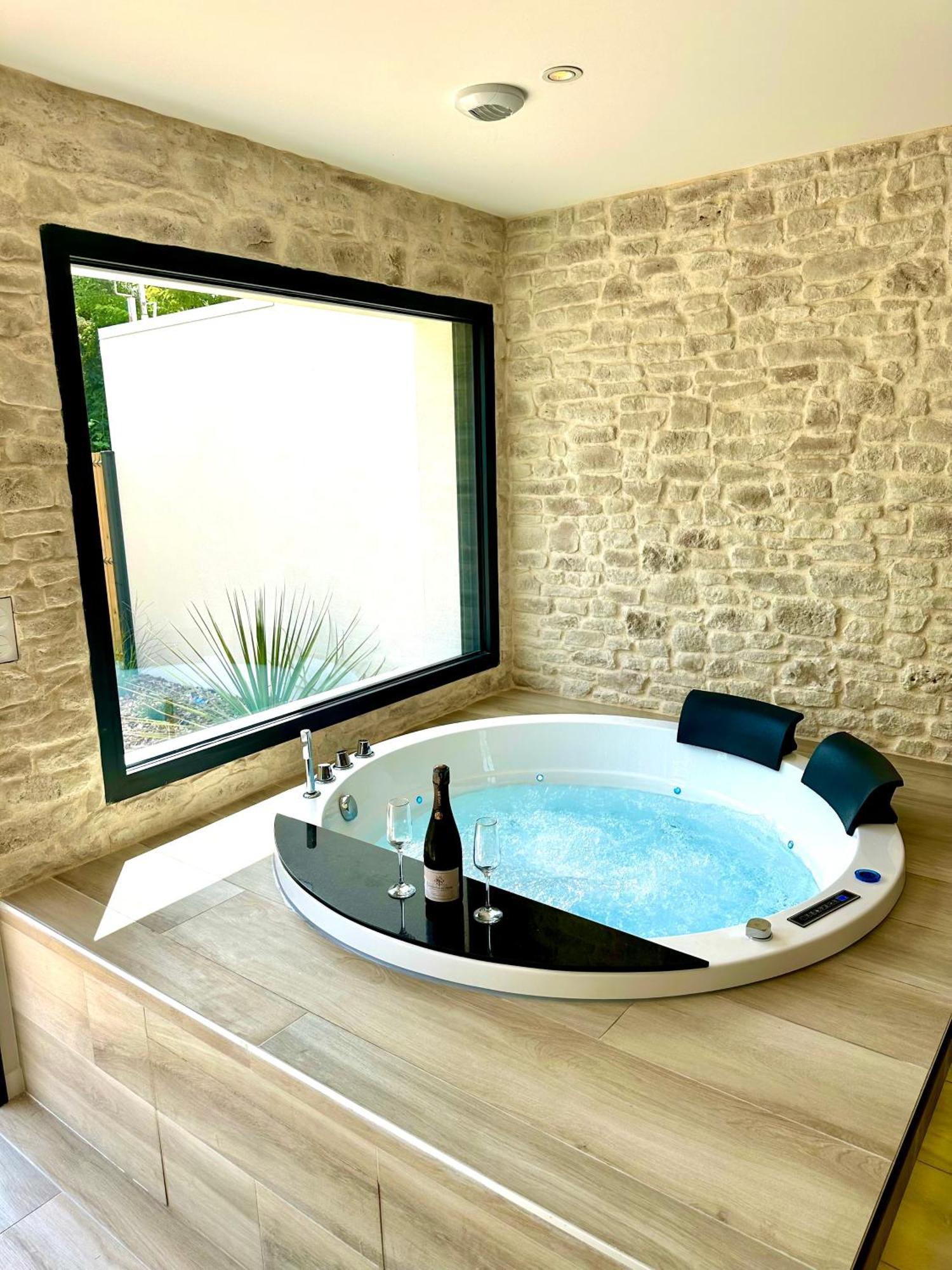 Les Suites Du Payre - Suite Romance Saint-Hilaire-de-Talmont Kültér fotó